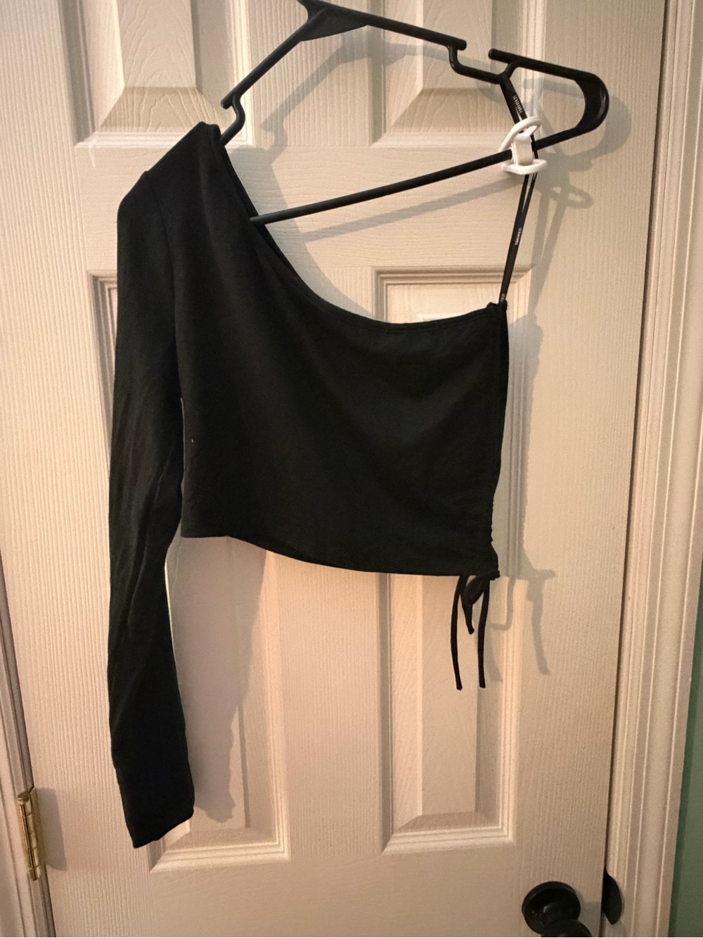 Forever 21 Black One-Shoulder Long Sleeve Crop Top with Side Ties